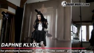 388-Backstage Photoshoot Daphne Klyde